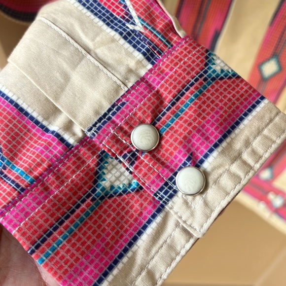 Wrangler Retro New w Tag Women's Pearl Snap Sz M Aztec Print Button Down Top - Picture 5 of 7